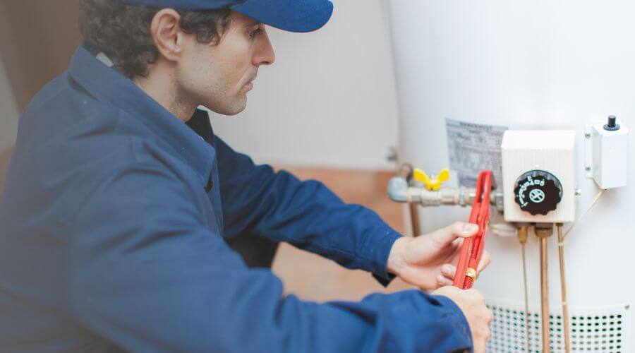 Local tankless water heater installation in Stoutsville, MO